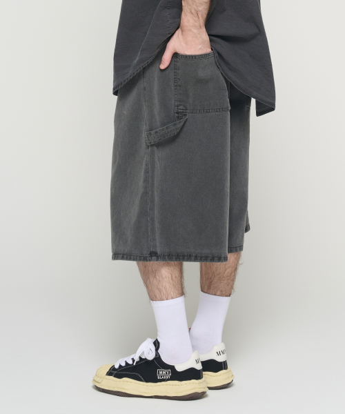 CARGOBROS（カーゴブロス）の「ダーティウォッシュカーペンダーバミューダパンツ（チャコール）（その他パンツ・メンズ・その他・FREE）」の4枚目の写真