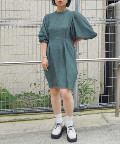 179/WG(イチナナキュウダブルジー)の「ボリューム袖ワンピース(ワンピース・レディース・ブルー/オレンジ・M)」の2枚目の写真
