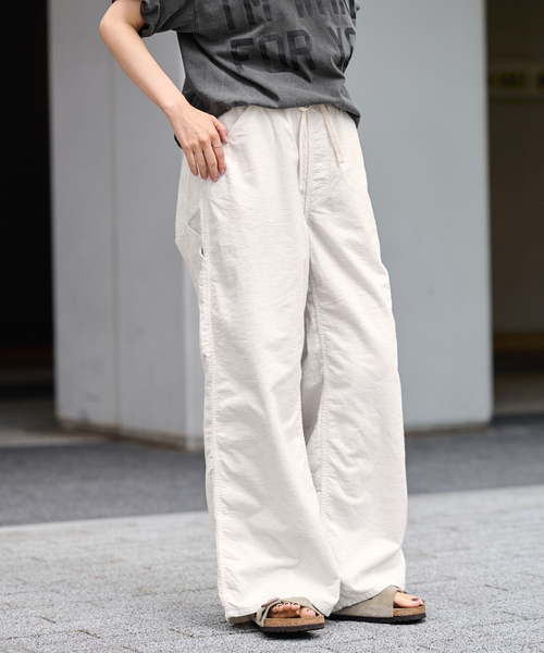 FRAMeWORK(フレームワーク)の「TOPコーデュロイペインターパンツ(その他パンツ・レディース・チャコールグレー/アイボリー/ブラウン・36/38)」の9枚目の写真