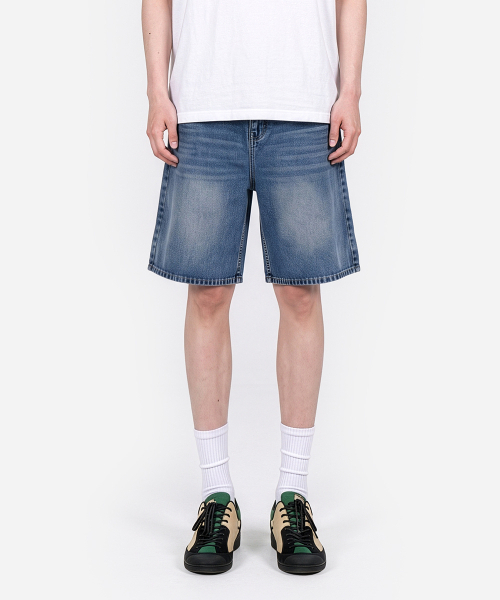 HALFNINE(ハーフナイン)の「シティワーク ウォッシング ワイド 5部 デニムパンツ I07JRD_HXY11348(その他パンツ・メンズ・ライトインディゴブルー/ブラック/ブルー系その他・SMALL/LARGE/MEDIUM/2XL/X-LARGE)」の4枚目の写真