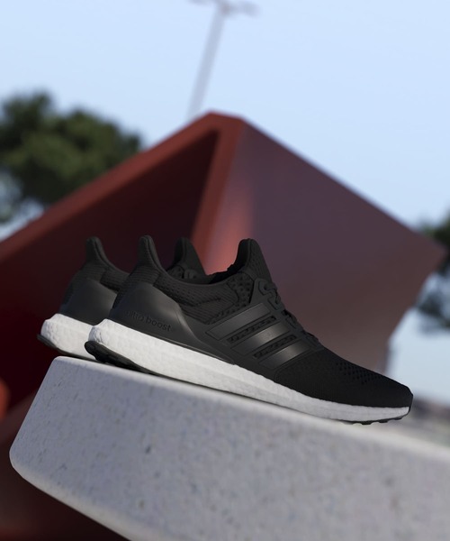 adidas(アディダス)の「ウルトラブースト 1.0 / Ultraboost 1.0 / アディダス adidas(スニーカー・メンズ・ブラック×ホワイト・24.5cm/25.0cm/25.5cm/26.0cm/26.5cm/27.0cm/27.5cm/28.0cm/28.5cm/29.0cm)」の14枚目の写真