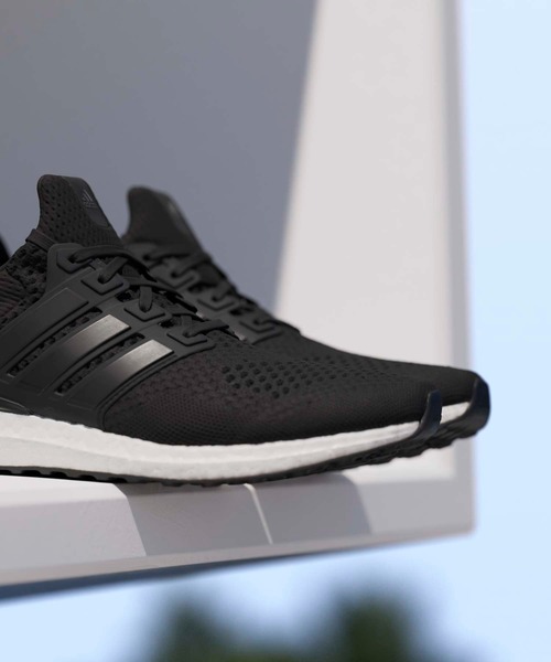 adidas(アディダス)の「ウルトラブースト 1.0 / Ultraboost 1.0 / アディダス adidas(スニーカー・メンズ・ブラック×ホワイト・24.5cm/25.0cm/25.5cm/26.0cm/26.5cm/27.0cm/27.5cm/28.0cm/28.5cm/29.0cm)」の18枚目の写真