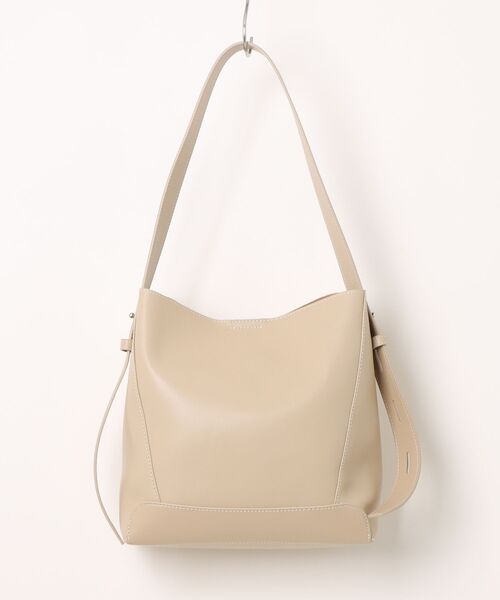 NiiNa(ニーナ)の「【NiiNa】【高品質牛革】ワンハンドルスクエアショルダーレザーバッグ(ショルダーバッグ・レディース・ベージュ・FREE)」の12枚目の写真