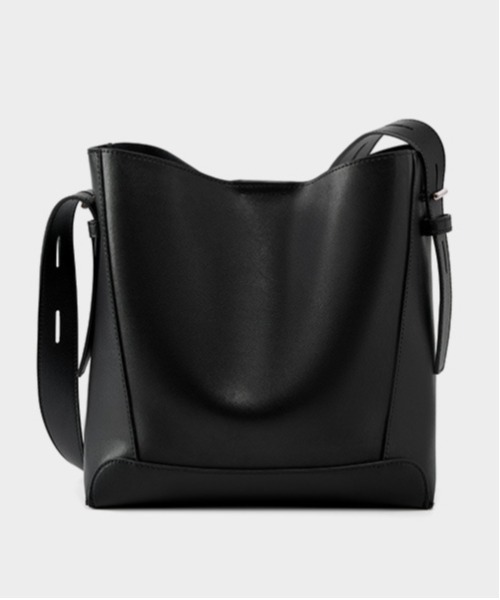NiiNa(ニーナ)の「【NiiNa】【高品質牛革】ワンハンドルスクエアショルダーレザーバッグ(ショルダーバッグ・レディース・ベージュ・FREE)」の18枚目の写真