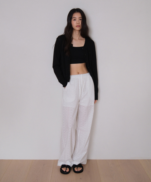 MOUI(モウイ)の「Light eyelet banding pants (O/WHITE)(その他パンツ・レディース・その他・FREE)」の4枚目の写真