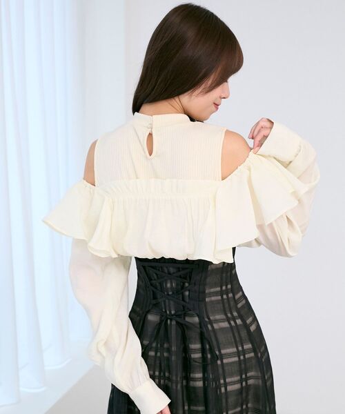 MAJESTIC LEGON(マジェスティックレゴン)の「ウエストきゅっとフリルワンピース(ワンピース・レディース・ベージュ/グレー/ブラック/ピンク/ブラック系その他・LARGE/X-SMALL/SMALL/MEDIUM)」の20枚目の写真