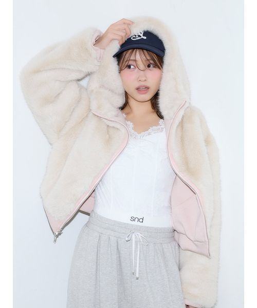 SNIDEL(スナイデル)の「カットレースTOPS(Tシャツ/カットソー・レディース・ブラック/ライトブルー/ホワイト・F)」の5枚目の写真