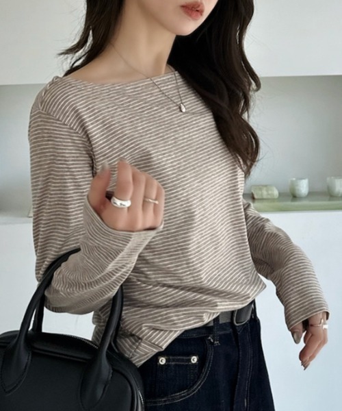 TREOVER(トレオーバー)の「着こなしを自由に楽しめるマルチウェイオフショルトップス(Tシャツ/カットソー・レディース・グレー系その他/ネイビー系/オフホワイト/ブラック/ホワイト系その他/ベージュ系その他・FREE)」の5枚目の写真