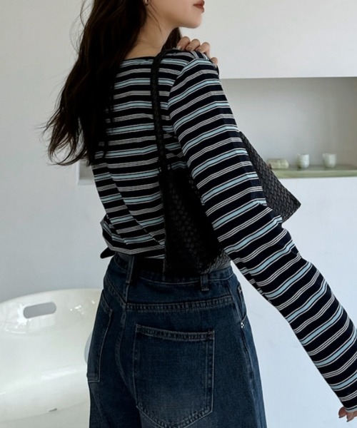 TREOVER(トレオーバー)の「着こなしを自由に楽しめるマルチウェイオフショルトップス(Tシャツ/カットソー・レディース・グレー系その他/ネイビー系/オフホワイト/ブラック/ホワイト系その他/ベージュ系その他・FREE)」の12枚目の写真
