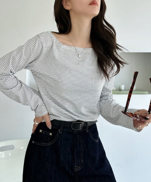 TREOVER(トレオーバー)の「着こなしを自由に楽しめるマルチウェイオフショルトップス(Tシャツ/カットソー・レディース・グレー系その他/ネイビー系/オフホワイト/ブラック/ホワイト系その他/ベージュ系その他・FREE)」の17枚目の写真
