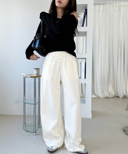 TREOVER(トレオーバー)の「着こなしを自由に楽しめるマルチウェイオフショルトップス(Tシャツ/カットソー・レディース・グレー系その他/ネイビー系/オフホワイト/ブラック/ホワイト系その他/ベージュ系その他・FREE)」の21枚目の写真