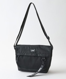 JEANS MATE（ジーンズメイト）の「【Lee/リー】【撥水ポリエステル素材を使用】フラップショルダーバッグ コンパクト テープチャーム付き デイリーユース（ショルダーバッグ）」
