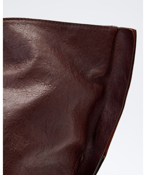 ALLSAINTS(オールセインツ)の「LUTECE LEATHER TOTE BAG | LUTECE レザー トート バッグ(トートバッグ・レディース・バーガンディー・ONE SIZE)」の3枚目の写真