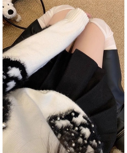 FUNdaysion(ファンデイション)の「パールフラワーシャギーニットプルオーバー(ニット/セーター・レディース・グレー/ブラック/ホワイト・M)」の12枚目の写真
