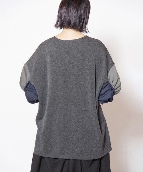 OSMOSIS(オズモーシス)の「ギャザースリーブプルオーバー(Tシャツ/カットソー・レディース・グレー/ブラウン/ブラック・ONE SIZE)」の17枚目の写真