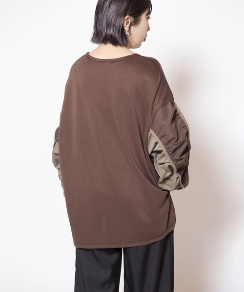 OSMOSIS(オズモーシス)の「ギャザースリーブプルオーバー(Tシャツ/カットソー・レディース・グレー/ブラウン/ブラック・ONE SIZE)」の20枚目の写真
