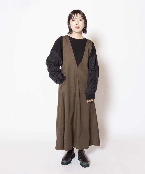 OSMOSIS(オズモーシス)の「ギャザースリーブプルオーバー(Tシャツ/カットソー・レディース・グレー/ブラウン/ブラック・ONE SIZE)」の21枚目の写真