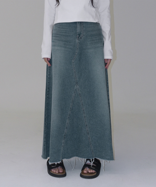 TWEE(トゥウィー)の「KINTO マキシデニムロングスカート(スカート・レディース・ブルー・SMALL/MEDIUM/LARGE)」の3枚目の写真