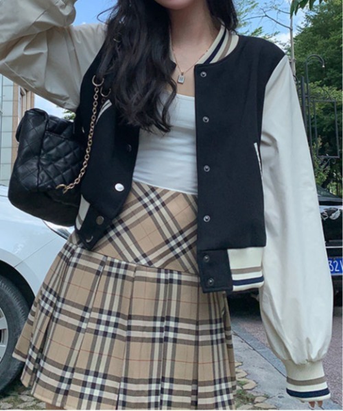&soiree(アンドソワレ)の「配色スリーブラインリブスタジャン(スタジャン・レディース・ブラック・SMALL/MEDIUM/LARGE/X-LARGE)」の3枚目の写真