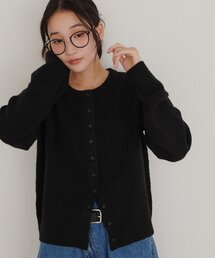 黒釦クルーネックカーディガン