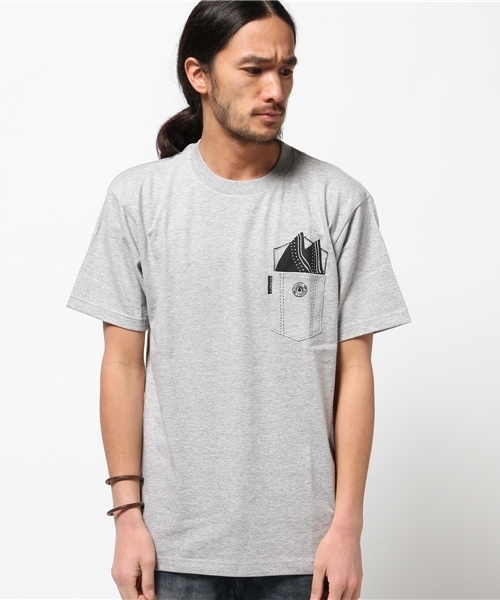 BEAMS（ビームス）の「BEAMS / ポケットイラストTシャツ（Tシャツ/カットソー）」 - WEAR [ビームス] S/S TEE Bロゴ ポケット Tシャツ メンズ 11041320803