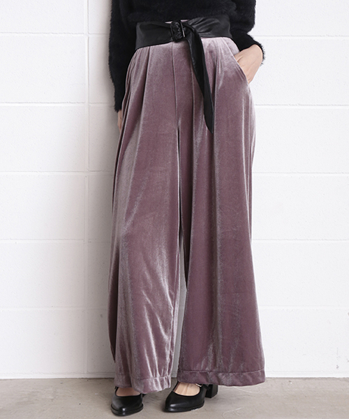 one after another NICE CLAUP（ワンアフターアナザーナイスクラップ）の「サッシュベルト付べロアワイドパンツ（その他パンツ・レディース・グレー/ブラック/ピンク・FREE）」の2枚目の写真
