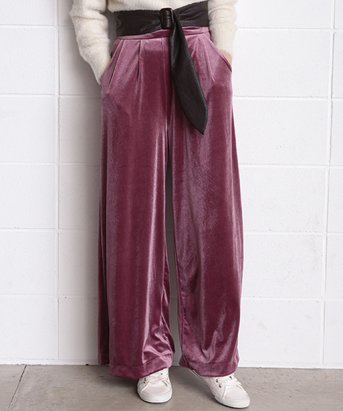 one after another NICE CLAUP（ワンアフターアナザーナイスクラップ）の「サッシュベルト付べロアワイドパンツ（その他パンツ・レディース・グレー/ブラック/ピンク・FREE）」の4枚目の写真