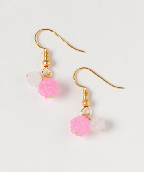 倭物やカヤ（ワモノヤカヤ）の「【倭物やカヤ】金平糖ふたつぶピアス（ピアス（両耳用）・レディース・ピンク/グリーン/イエロー/オレンジ/パープル/ブルー・FREE）」の5枚目の写真