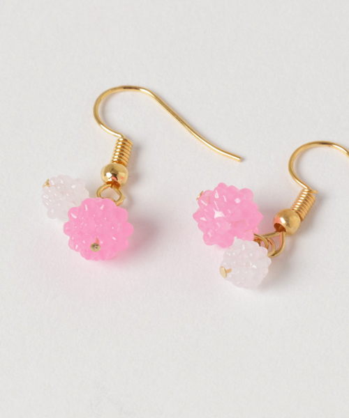 倭物やカヤ（ワモノヤカヤ）の「【倭物やカヤ】金平糖ふたつぶピアス（ピアス（両耳用）・レディース・ピンク/グリーン/イエロー/オレンジ/パープル/ブルー・FREE）」の8枚目の写真