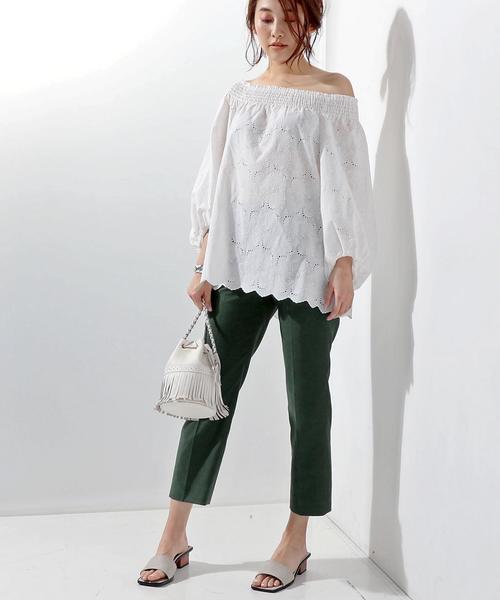 UNITED ARROWS（ユナイテッドアローズ）の「○UBBT DBY  COL スリムパンツ ◆（その他パンツ・レディース・ネイビー/ベージュ/ピンク/オリーブ/ライトブルー・38/40/36/34）」の3枚目の写真