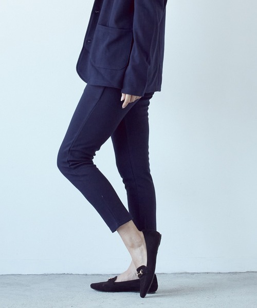 VIBGYOR（ヴィブジョー）の「カルゼアンクルパンツ(BL)（スラックス・レディース・ブラック/杢グレー/ネイビー/チャコールグレー・X-LARGE/LARGE/MEDIUM）」の13枚目の写真