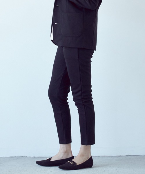 VIBGYOR（ヴィブジョー）の「カルゼアンクルパンツ(BL)（スラックス・レディース・ブラック/杢グレー/ネイビー/チャコールグレー・X-LARGE/LARGE/MEDIUM）」の9枚目の写真