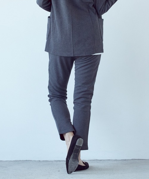 VIBGYOR（ヴィブジョー）の「カルゼアンクルパンツ(BL)（スラックス・レディース・ブラック/杢グレー/ネイビー/チャコールグレー・X-LARGE/LARGE/MEDIUM）」の16枚目の写真