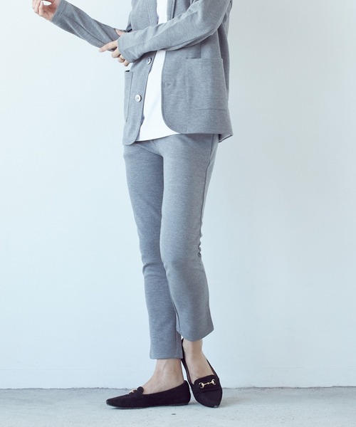 VIBGYOR（ヴィブジョー）の「カルゼアンクルパンツ(BL)（スラックス・レディース・ブラック/杢グレー/ネイビー/チャコールグレー・X-LARGE/LARGE/MEDIUM）」の22枚目の写真