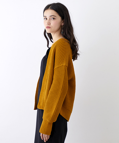 UNITED TOKYO（ユナイテッドトウキョウ）の「カタアゼエフォートカーディガン（カーディガン/ボレロ・レディース・ブラック/レッド/マスタード・1）」の5枚目の写真