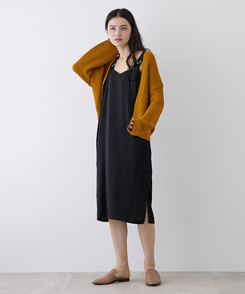 UNITED TOKYO（ユナイテッドトウキョウ）の「カタアゼエフォートカーディガン（カーディガン/ボレロ・レディース・ブラック/レッド/マスタード・1）」の9枚目の写真