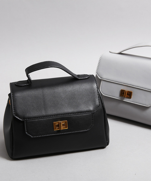 PLAIN CLOTHING（プレーンクロージング）の「スクエアフラップショルダーバッグ【PLAIN CLOTHING】（ショルダーバッグ・レディース・グレー/ブラック・FREE）」の8枚目の写真