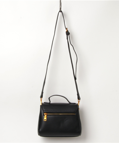 PLAIN CLOTHING（プレーンクロージング）の「スクエアフラップショルダーバッグ【PLAIN CLOTHING】（ショルダーバッグ・レディース・グレー/ブラック・FREE）」の6枚目の写真