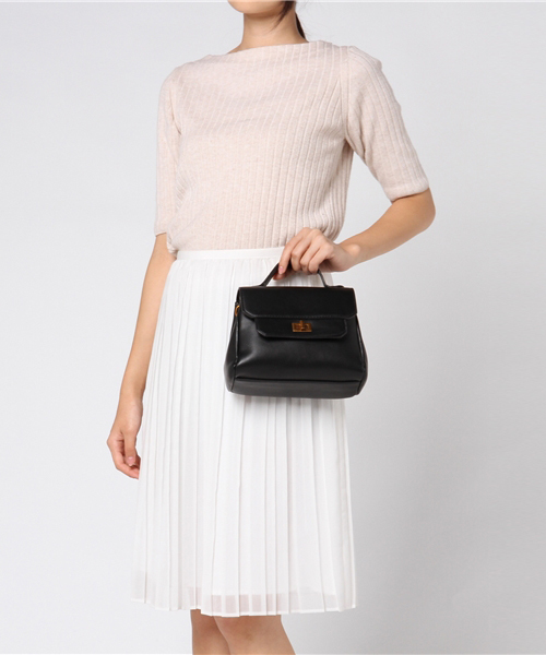 PLAIN CLOTHING（プレーンクロージング）の「スクエアフラップショルダーバッグ【PLAIN CLOTHING】（ショルダーバッグ・レディース・グレー/ブラック・FREE）」の7枚目の写真