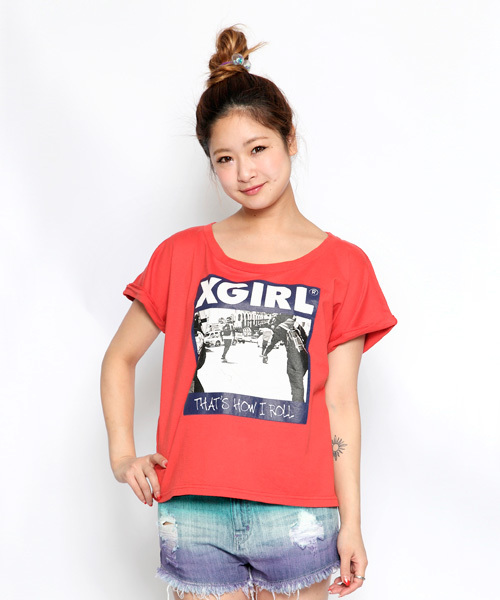 X-girl（エックスガール）の「BOYS S/S TOP（Tシャツ/カットソー・レディース・ホワイト/ブラック/レッド/ブルー・1/2）」の4枚目の写真