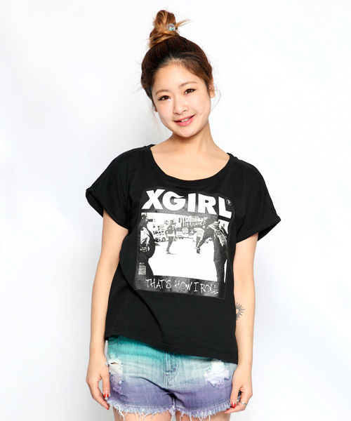 X-girl（エックスガール）の「BOYS S/S TOP（Tシャツ/カットソー・レディース・ホワイト/ブラック/レッド/ブルー・1/2）」の3枚目の写真