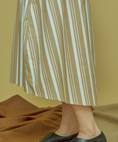 Abahouse Devinette（ドゥヴィネット）の「フロントギャザータックスカート（スカート・レディース・ブラック/ベージュ・フリー）」の9枚目の写真