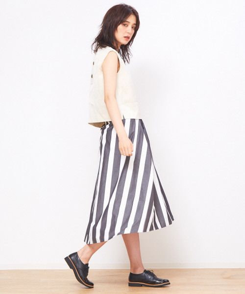 Abahouse Devinette（ドゥヴィネット）の「フロントギャザータックスカート（スカート・レディース・ブラック/ベージュ・フリー）」の3枚目の写真