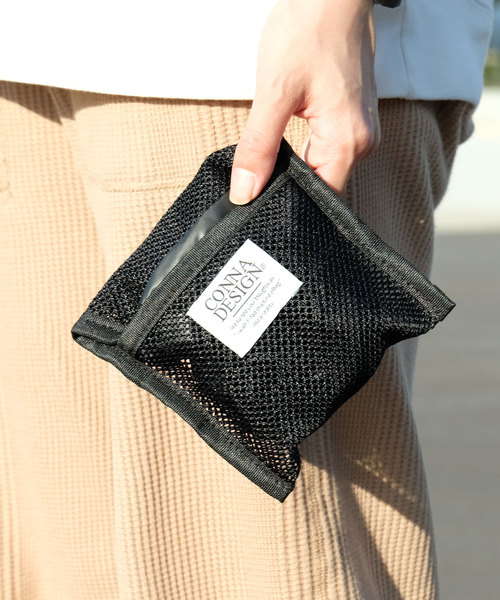 CONNA DESIGN（コンナデザイン）の「【CONNA DESIGN/コンナデザイン】別注Water Repellent Packable Kinchaku Shoulder パッカブル巾着ショルダー（ショルダーバッグ・レディース・ホワイト/ブラック/イエロー・FREE）」の7枚目の写真