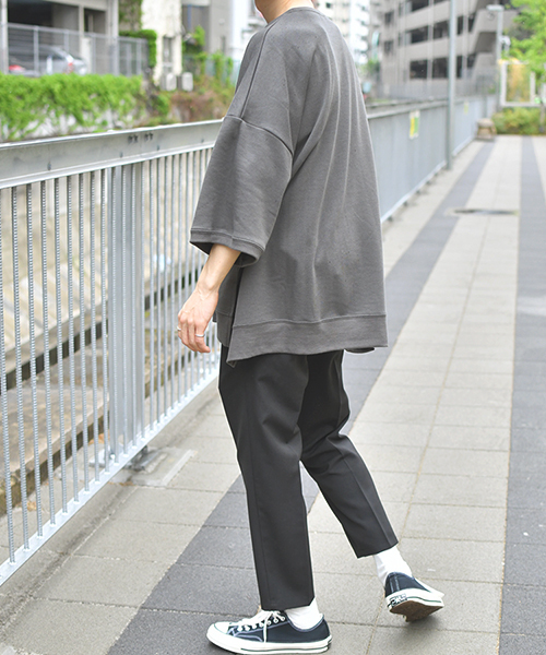 kutir（クティール）の「【ビッグシルエット】裏毛ハーフスリーブプルオーバー（Tシャツ/カットソー・メンズ・チャコールグレー/ブラック/ライトブルー/ベージュ・LARGE/MEDIUM）」の17枚目の写真
