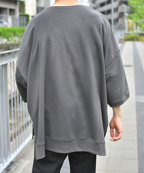 kutir（クティール）の「【ビッグシルエット】裏毛ハーフスリーブプルオーバー（Tシャツ/カットソー・メンズ・チャコールグレー/ブラック/ライトブルー/ベージュ・LARGE/MEDIUM）」の9枚目の写真
