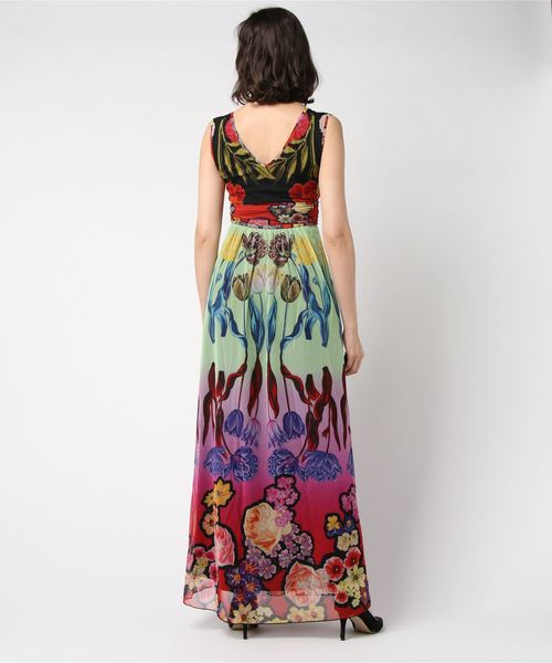 Desigual(デシグアル)の「Vネックロングワンピース CLAVELITOS DESIGNED BY M. CHRISTIAN LACROIX(ワンピース・レディース・ブラック・LARGE/MEDIUM/SMALL/X-LARGE)」の3枚目の写真