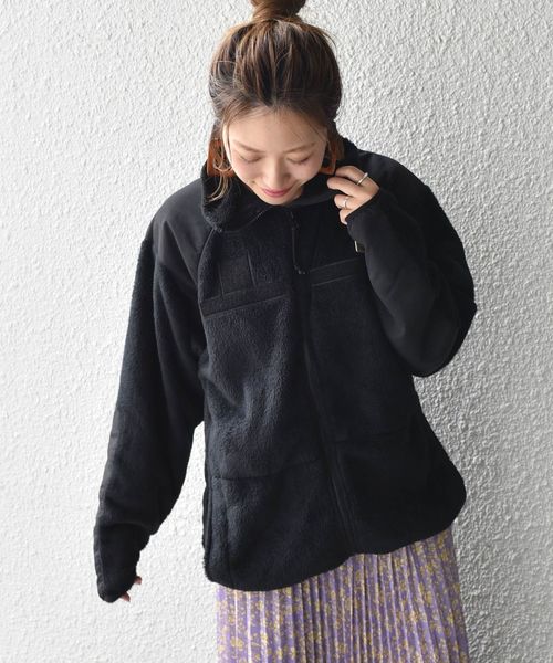 ROTHCO(ロスコ)の「ROTHCO:GENTIONⅢ ECWCSフリースジャケット(ブルゾン・レディース・ブラック/ベージュ・ONE SIZE)」の1枚目の写真