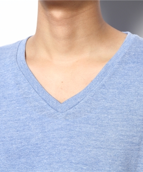 WEGO（ウィゴー）の「WEGO/VネックTシャツ（Tシャツ/カットソー・メンズ・ブルー/ピンク・MEDIUM/SMALL）」の5枚目の写真