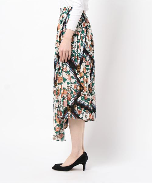 PICCIN（ピッチン）の「フラワーパネルプリーツ切替スカート（スカート・レディース・ベージュ・M/L）」の10枚目の写真